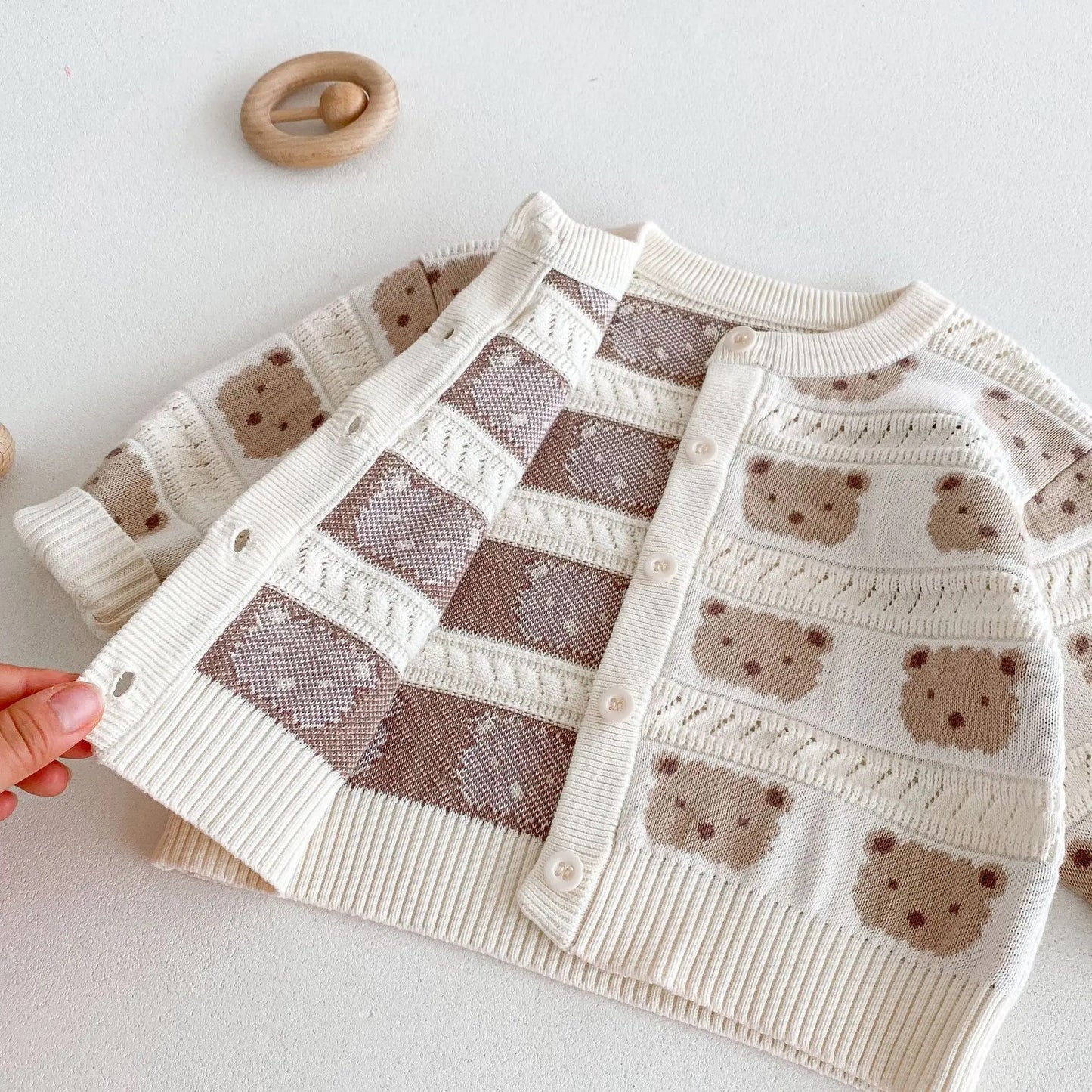 Seon bear sweater